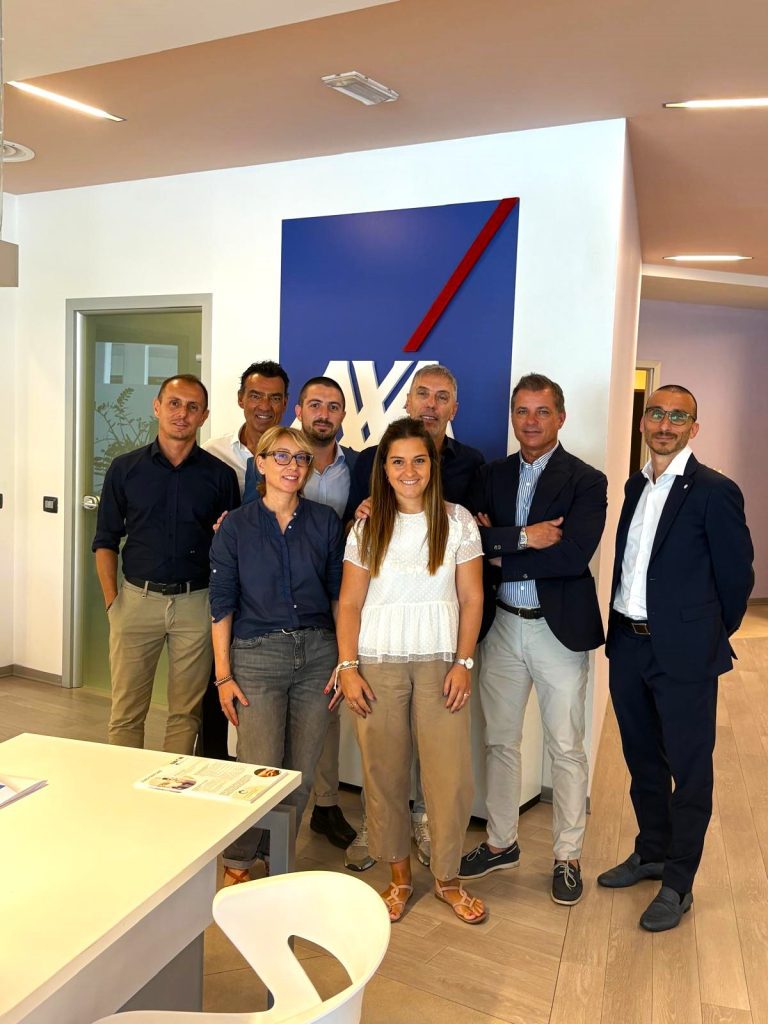 Esagono-srl-team-agenzia-768x1024